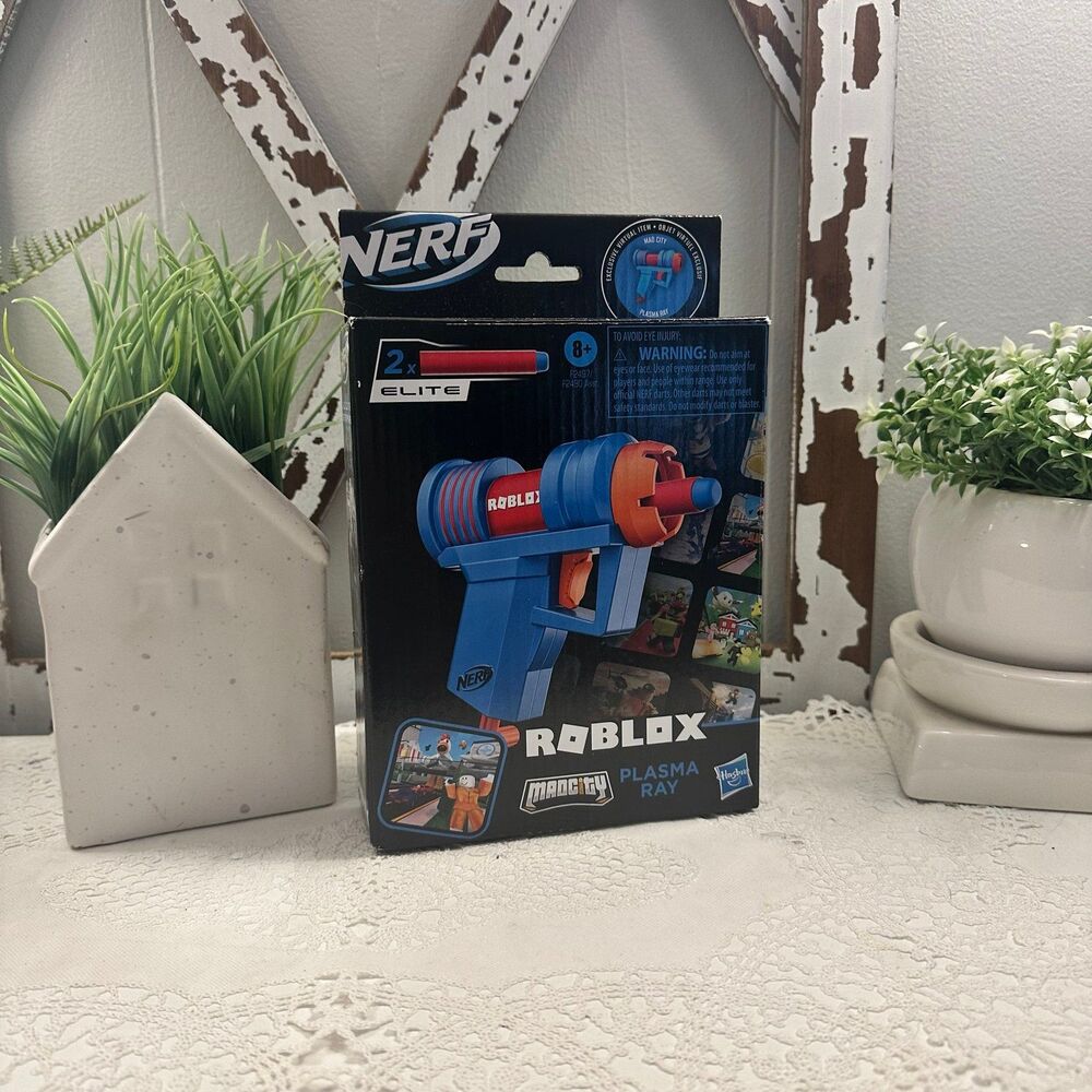 NERF Roblox MAD CITY Plasma Ray Gun with Exclusive Virtual Item Code - DLC - New